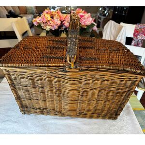Antique wicker picnic basket; large size must see